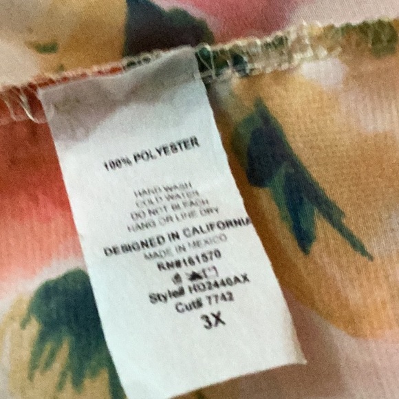 Size 3X Haptics by Holly Harper Plus Peach Floral Dress - Picture 9 of 10